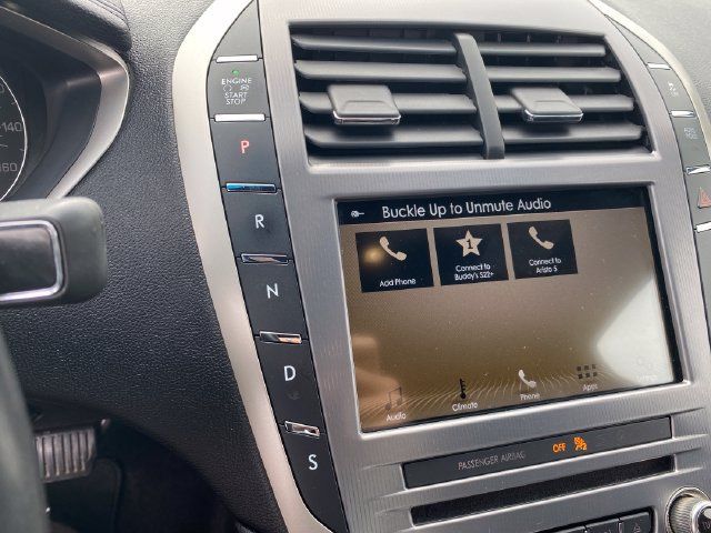 Used 2018 Lincoln MKZ Premiere FWD image 13