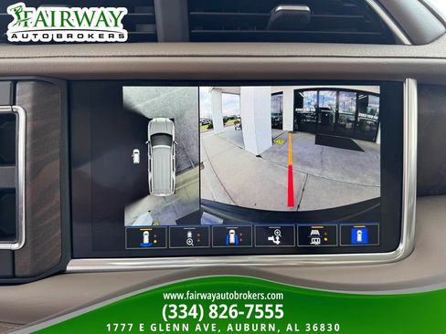 Used 2022 GMC Yukon Denali image 23
