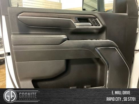 Used 2024 Chevrolet Silverado 2500 LTZ image 19