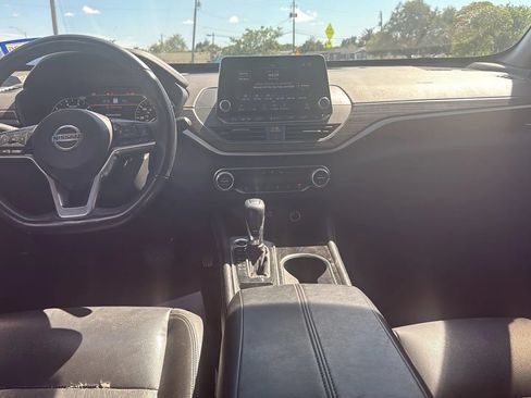 Used 2020 Nissan Altima 2.5 SL FWD image 8