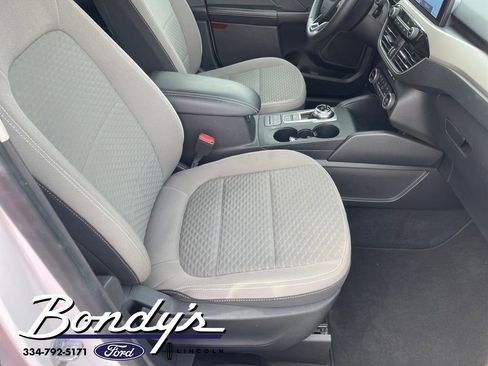 Used 2021 Ford Escape SE w/ Convenience Package image 18
