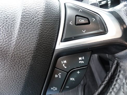 Used 2017 Ford Fusion SE w/ Equipment Group 201A FWD image 16