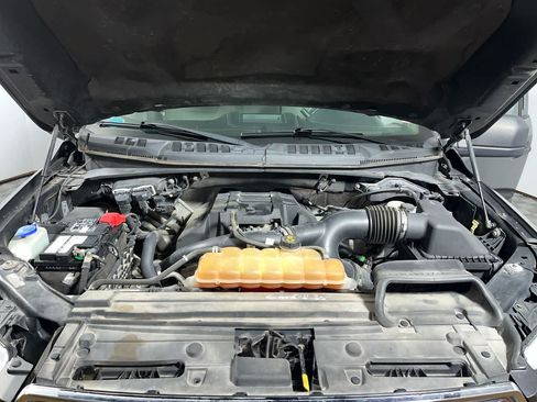 Used 2015 Ford F150 XLT AWD/4WD image 12