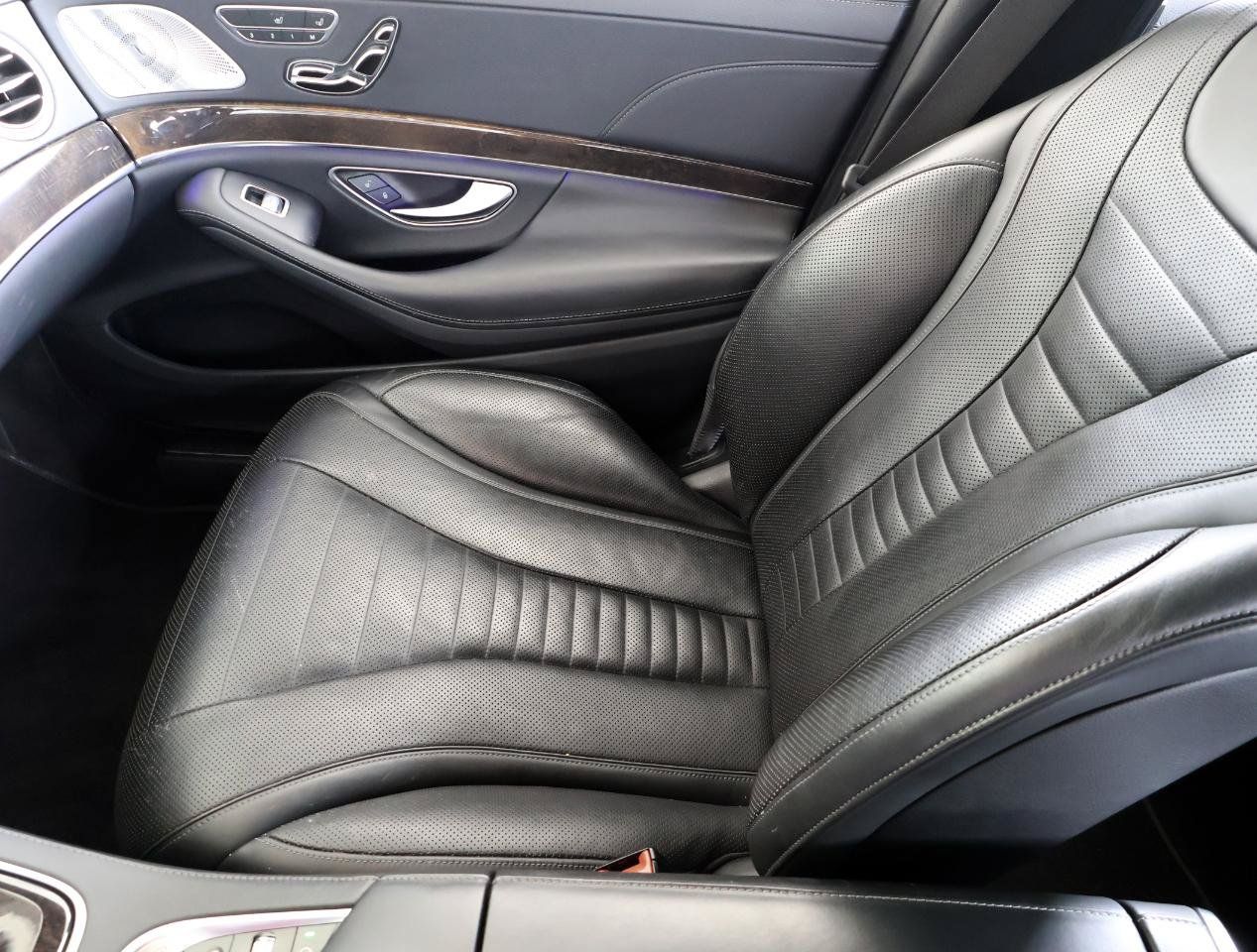 Used 2015 Mercedes-Benz S 550 Sedan image 19