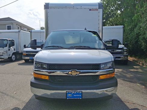 New 2024 Chevrolet Express 3500 w/ Power Convenience Package image 2