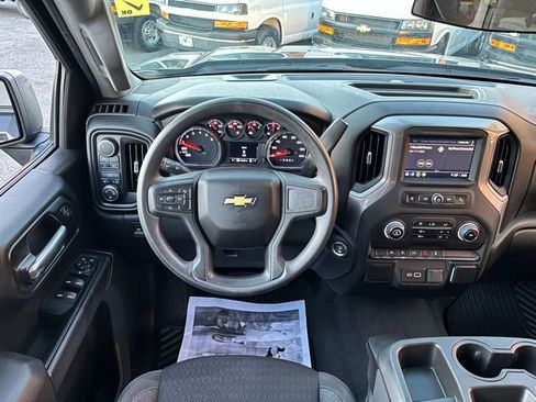 Used 2022 Chevrolet Silverado 1500 Custom image 24