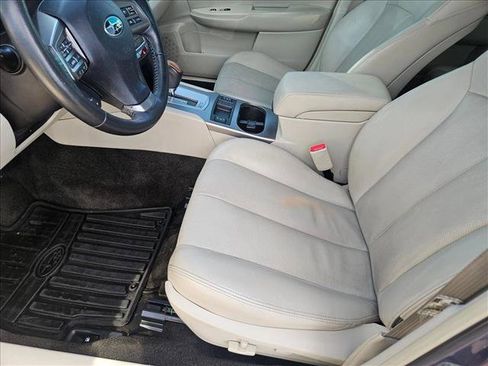 Used 2013 Subaru Outback 3.6R Limited image 16
