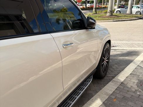 Used 2023 Mercedes-Benz GLS 450 4MATIC image 14