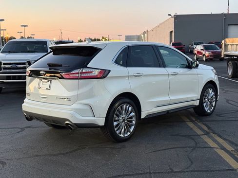Used 2020 Ford Edge Titanium w/ Equipment Group 301A AWD/4WD image 4
