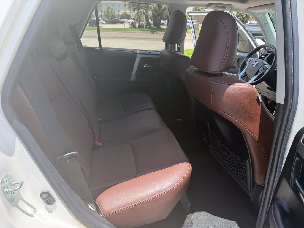 Used 2022 Toyota 4Runner Limited AWD/4WD image 22
