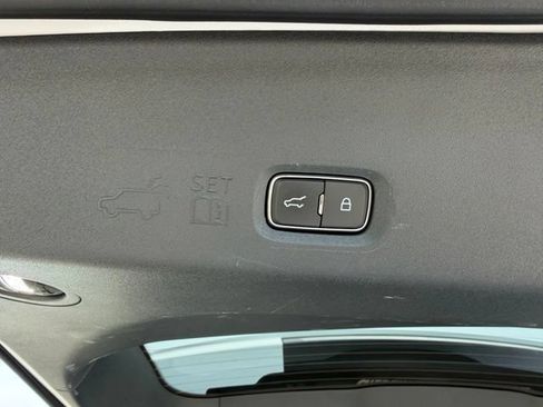 Used 2025 Ford Expedition Max Active RWD image 18