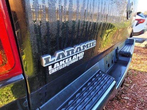 Used 2019 RAM 1500 Laramie image 5