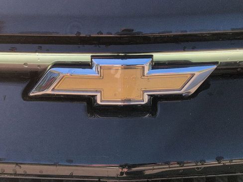 New 2026 Chevrolet Equinox EV LT image 5