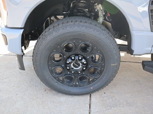 New 2026 Ford F250 Lariat w/ Black Appearance Package image 20