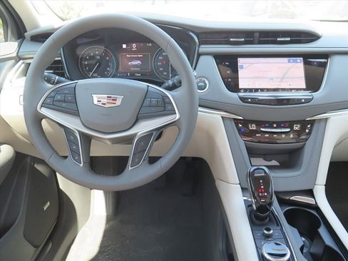 New 2025 Cadillac XT5 Premium Luxury w/ Technology Package image 22