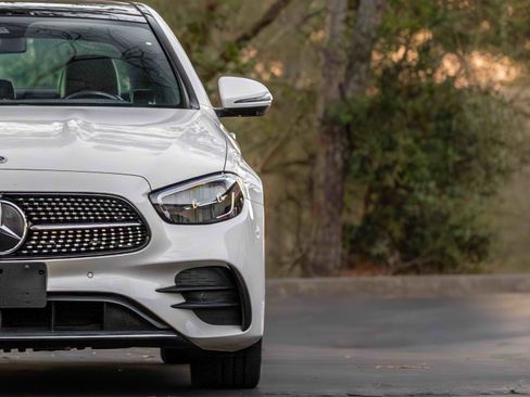 Used 2021 Mercedes-Benz E 350 E 350 RWD Sedan w/ Premium Package image 38