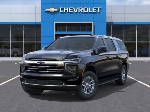 New 2026 Chevrolet Suburban LT image 30