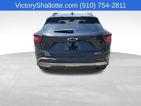 Used 2026 Chevrolet Trax ACTIV w/ Sunroof Package FWD image 26