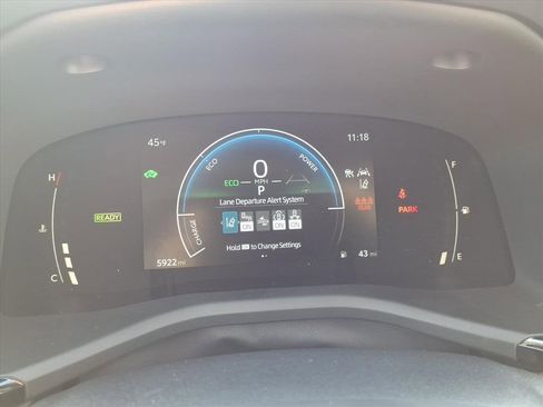 Used 2025 Toyota Camry LE image 21