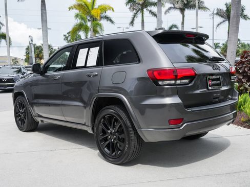 Used 2019 Jeep Grand Cherokee Altitude RWD image 23