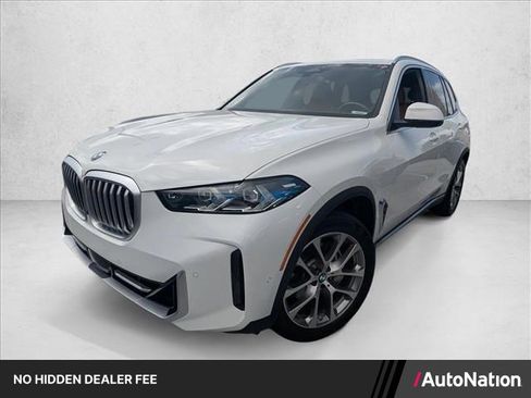 Certified 2024 BMW X5 xDrive40i w/ Premium Package AWD/4WD image 1