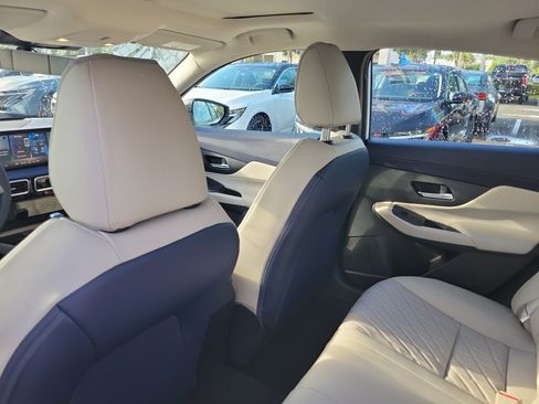 New 2026 Nissan Sentra SL w/ Floor Mat Package FWD image 11