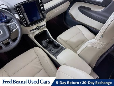 Used 2019 Volvo XC40 T5 Momentum AWD/4WD image 27