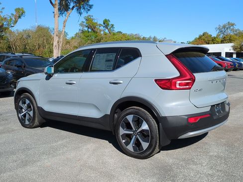 New 2025 Volvo XC40 B5 Core w/ Protection Package Premier image 6