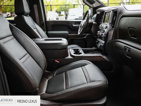 Used 2020 GMC Sierra 2500 Denali w/ Denali Ultimate Package AWD/4WD image 12