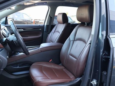 Used 2020 Buick Enclave Avenir w/ Avenir Technology Package image 11