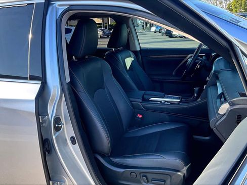 Certified 2022 Lexus RX 350L FWD w/ Premium Package image 8