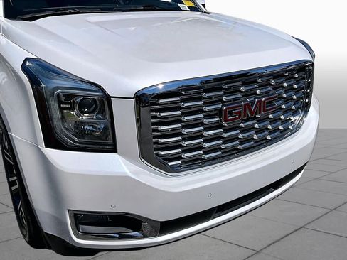 Used 2020 GMC Yukon XL Denali w/ Open Road Package AWD/4WD image 30