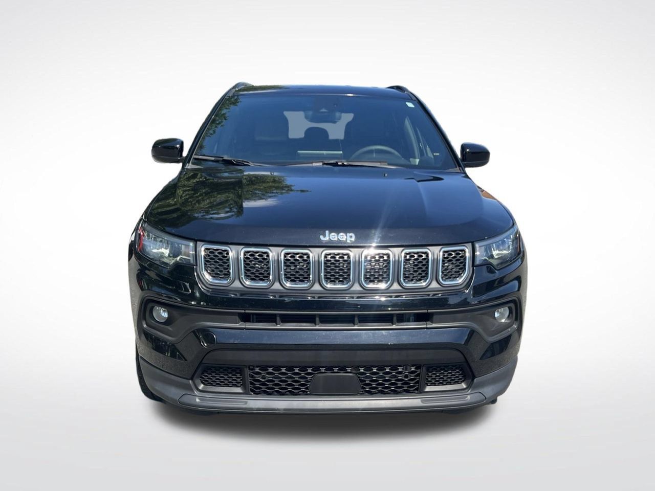Used 2023 Jeep Compass Latitude AWD/4WD image 8