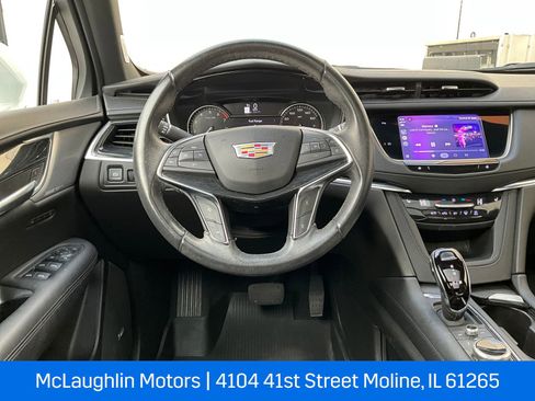 Certified 2022 Cadillac XT5 Premium Luxury w/ LPO, Floor Liner Package image 15