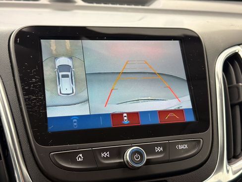 Used 2018 Chevrolet Equinox Premier FWD image 20