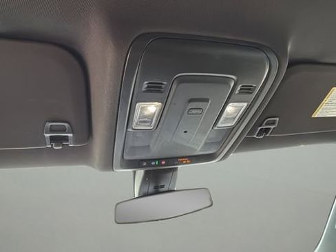 Used 2022 GMC Yukon SLE w/ Gmc Pro Safety Plus Package image 27