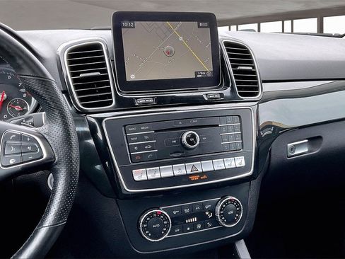 Used 2017 Mercedes-Benz GLE 350 4MATIC image 9