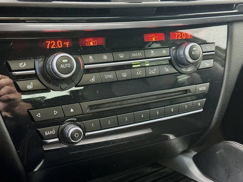 Used 2016 BMW X6 M AWD/4WD image 18