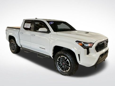 Certified 2024 Toyota Tacoma TRD Sport w/ TRD Sport Upgrade Package AWD/4WD image 7