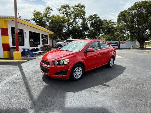 Used 2014 Chevrolet Sonic LT image 3