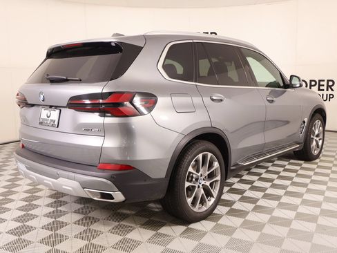 Used 2026 BMW X5 xDrive40i AWD/4WD image 23