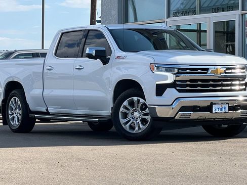 Used 2023 Chevrolet Silverado 1500 LTZ w/ Technology Package AWD/4WD image 2