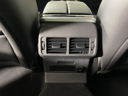 Used 2022 Land Rover Range Rover Velar R-Dynamic S image 29