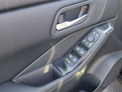 New 2026 Nissan Rogue SV image 8