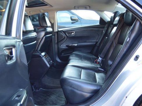 Used 2014 Toyota Avalon Limited FWD image 12