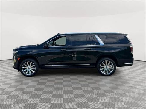 Used 2024 Cadillac Escalade ESV Premium Luxury Platinum AWD/4WD image 4
