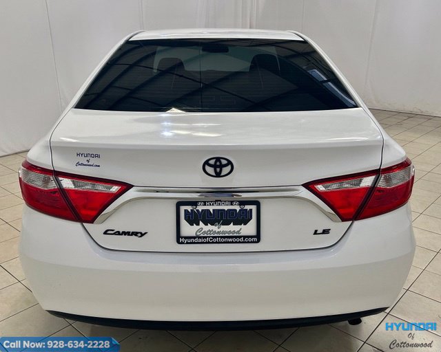 Used 2017 Toyota Camry LE FWD image 4