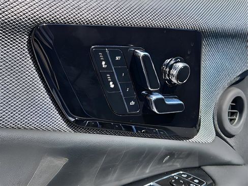 New 2025 Cadillac Optiq Sport 1 w/ LPO, ONYX Package image 23