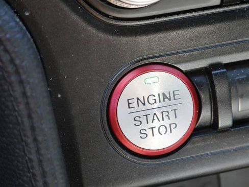 Used 2018 Ford Mustang Coupe RWD image 14