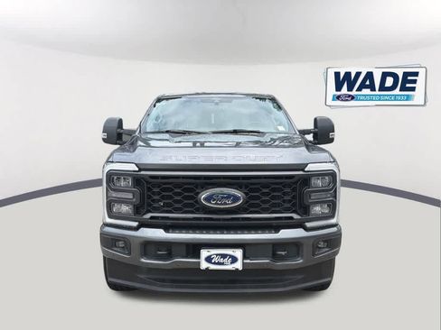 Used 2024 Ford F250 Lariat w/ Lariat Ultimate Package AWD/4WD image 2